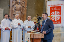 Kép szöveg